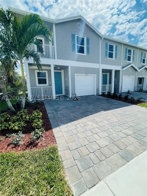 916 SE 19th #916, Homestead, FL 33034