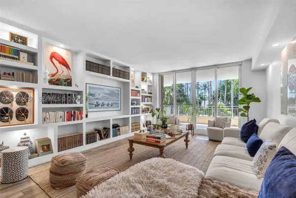 791 Crandon #302, Key Biscayne, FL 33149