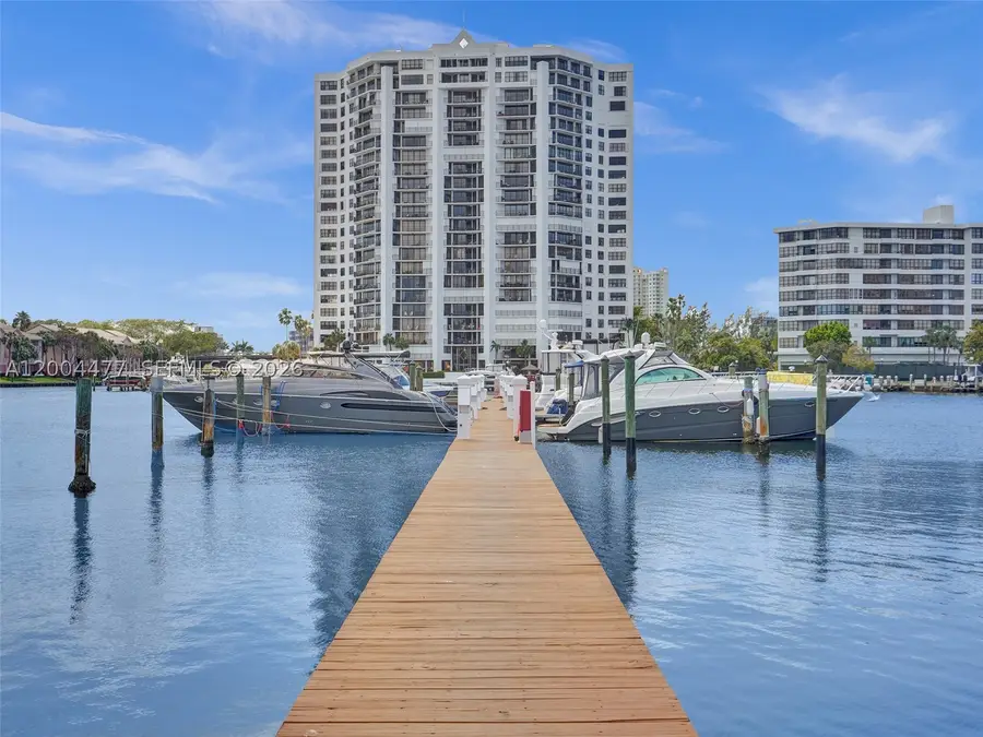 2667 S Parkview, Hallandale Beach, FL 33009 - #2