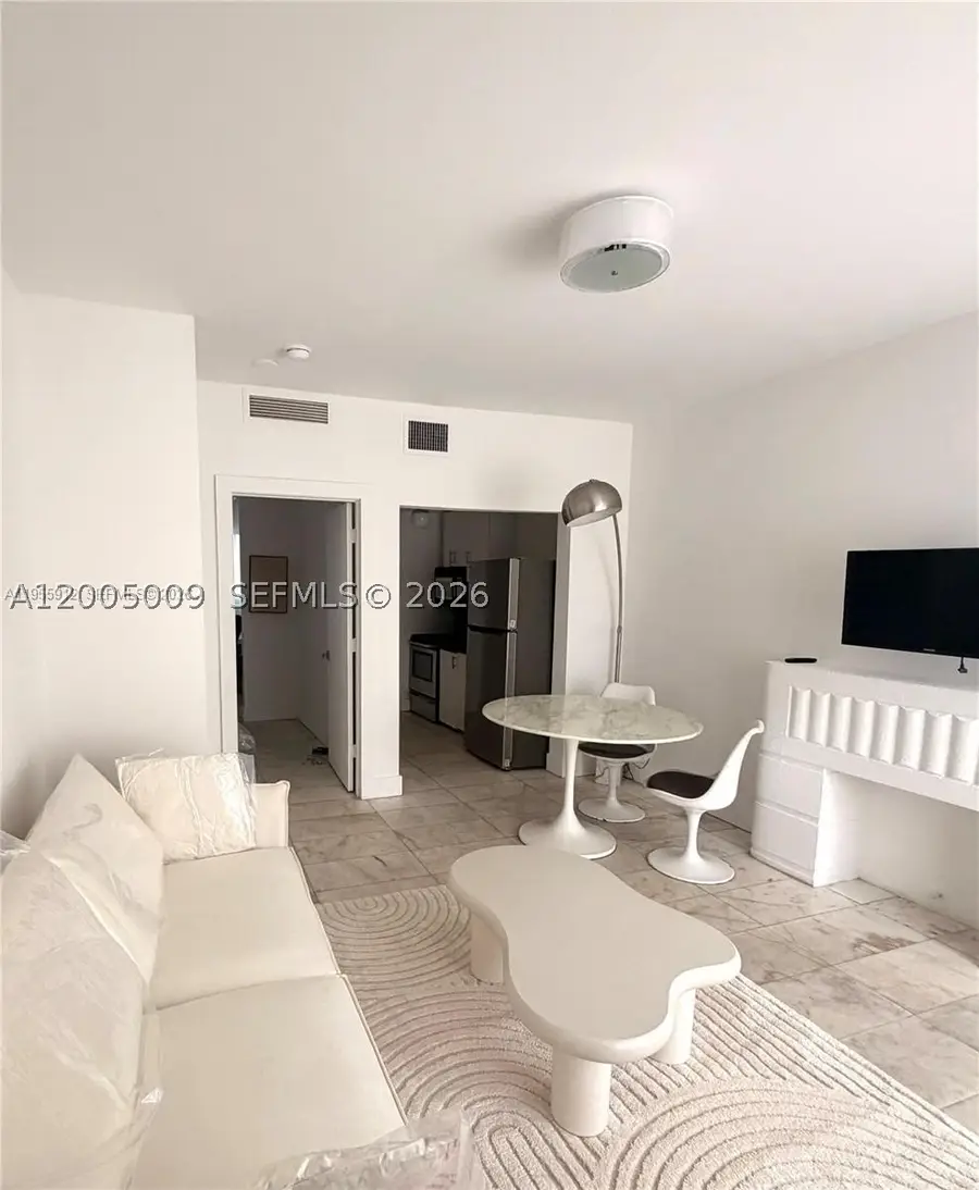 801 8th #104, Miami Beach, FL 33139 - #2