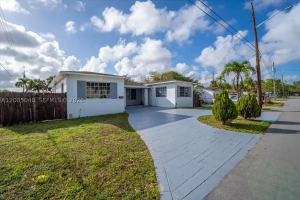 740 SW 7th, Hallandale, FL 33009