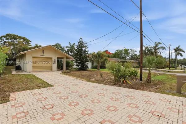 1066 Highlands, Naples, FL 34103