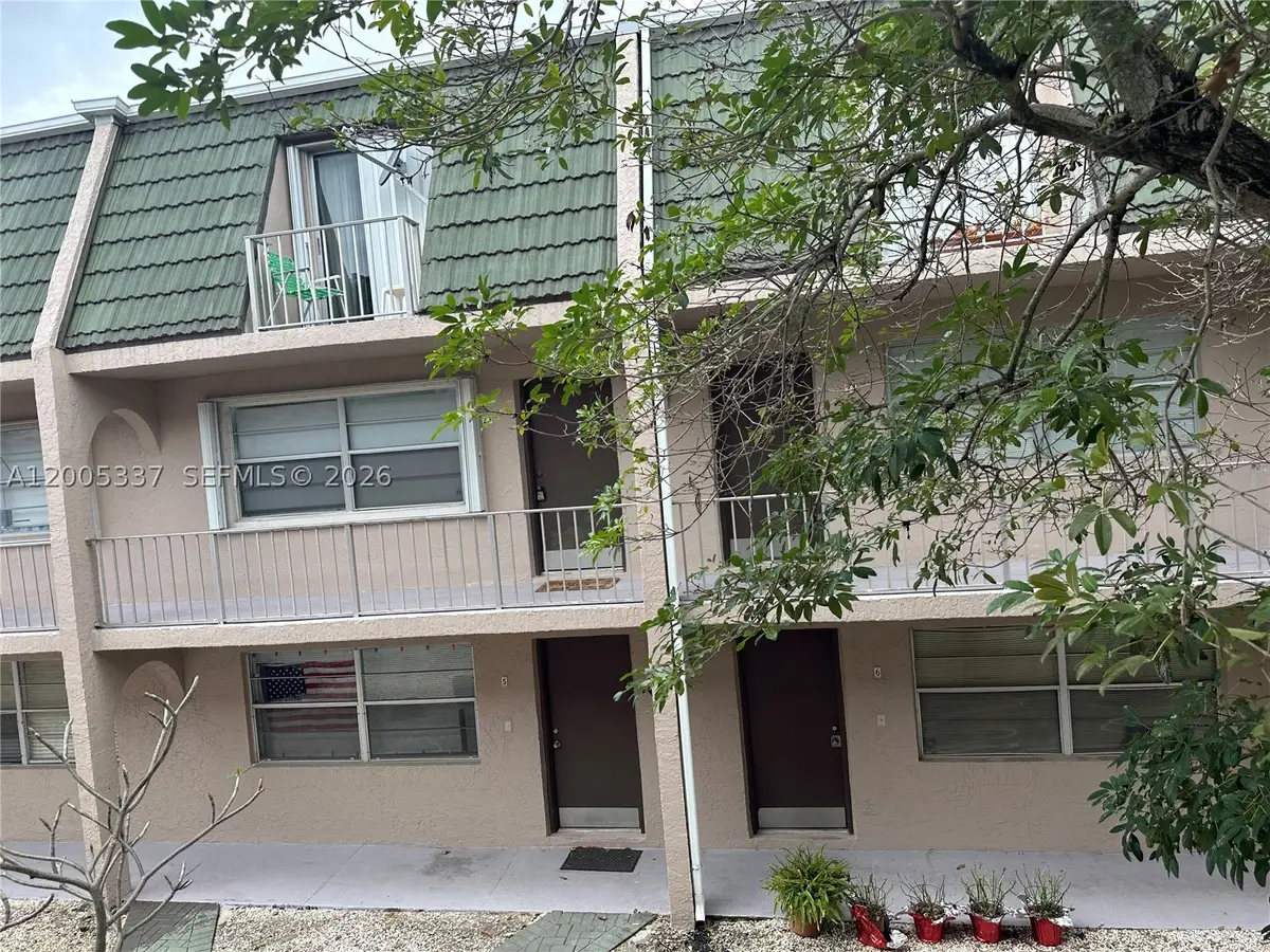 1100 SE 4th #32, Deerfield Beach, FL 33441 - #1