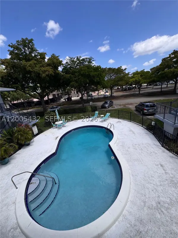 3510 Harrison #12, Hollywood, FL 33021