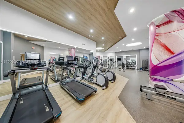 3610 Yacht Club #1016, Aventura, FL 33180