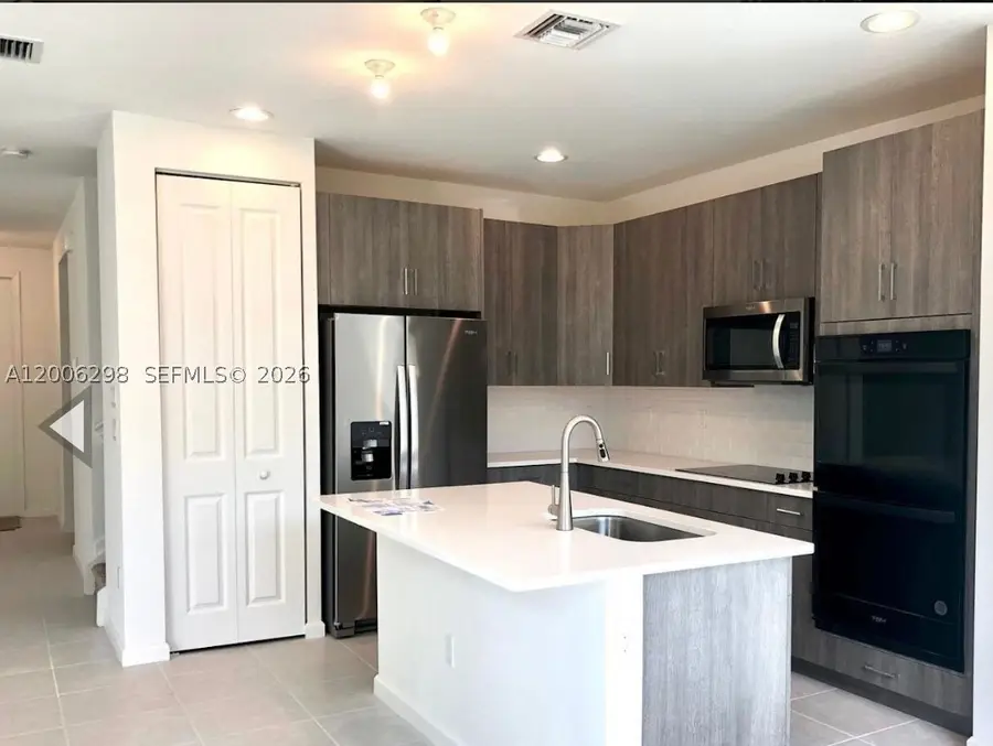 3525 NW 1st, Pompano Beach, FL 33069 - #2