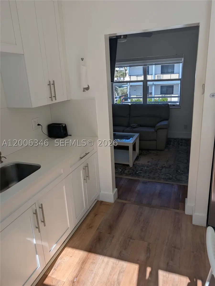 326 Wilson #201, Hollywood, FL 33019 - #3