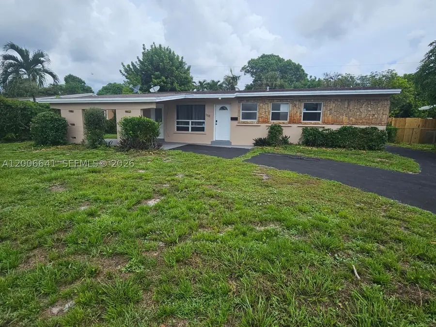1118 NW 43rd, Lauderhill, FL 33313 - #2