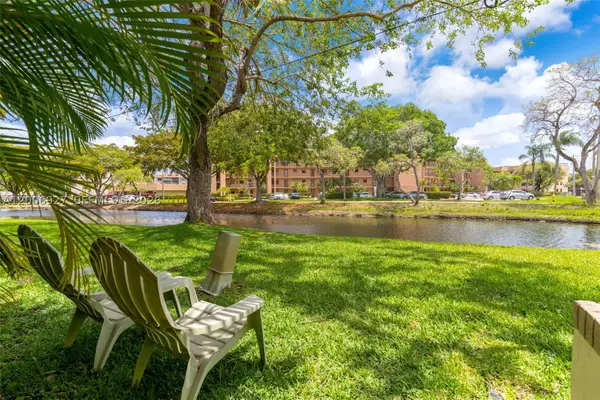 2950 NW 106th #10, Sunrise, FL 33322
