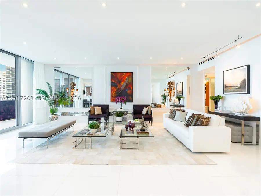 5959 Collins #906, Miami Beach, FL 33140 - #2