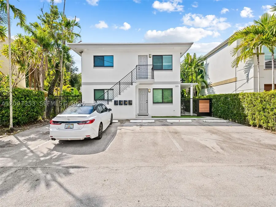 1305 SE 1st, Fort Lauderdale, FL 33301 - #2