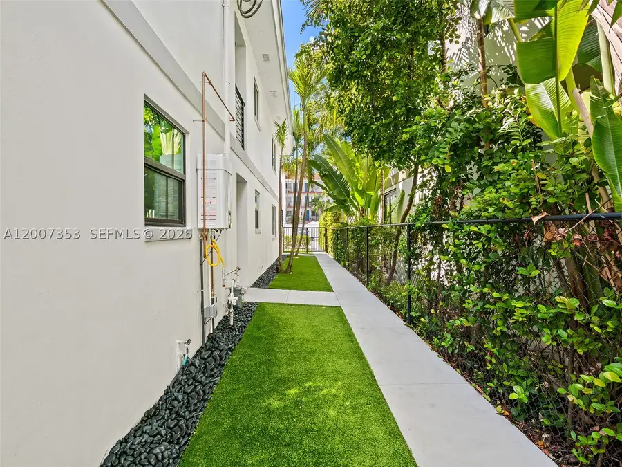 1305 SE 1st, Fort Lauderdale, FL 33301 - #3