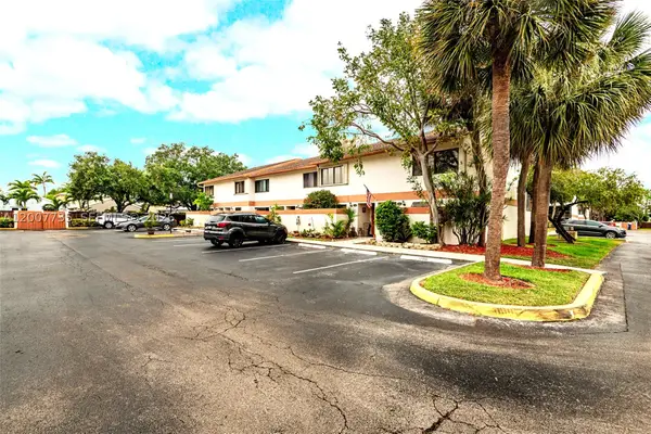 7111 SW 42nd, Davie, FL 33314