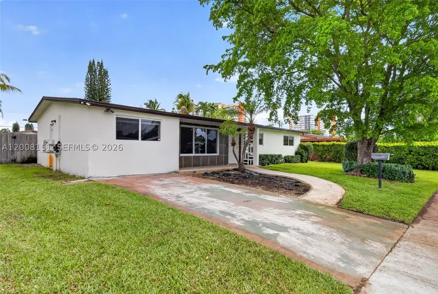1155 NE 184th, Miami, FL 33179 - #3