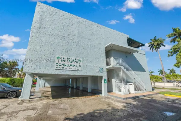 4370 NW 11th #206, Miami, FL 33126