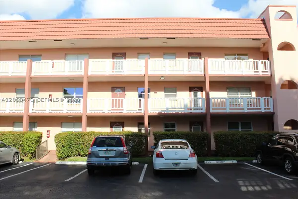 9480 Sunrise Lakes #204, Sunrise, FL 33322