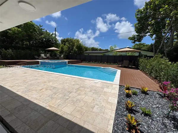 10475 SW 72nd, Pinecrest, FL 33156