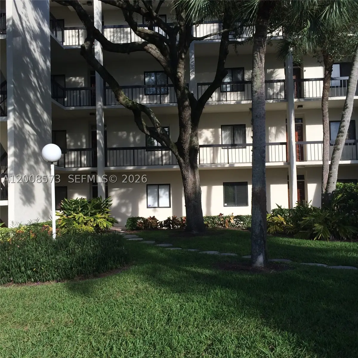 3050 Presidential #101, West Palm Beach, FL 33401 - #1