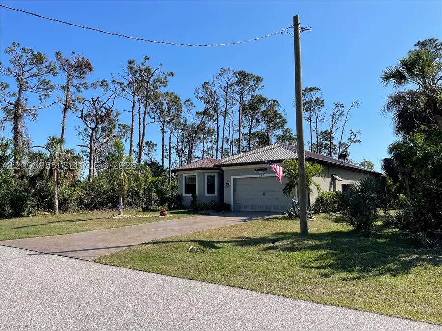 385 Albatross, Rotonda West, FL 33947 - #3