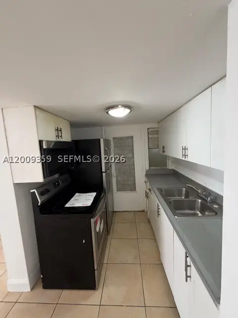 1821 NE 168th #B3, North Miami Beach, FL 33162 - #3