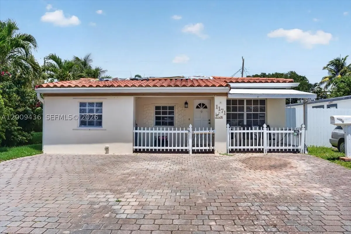 1171 NE 182nd, North Miami Beach, FL 33162 - #1