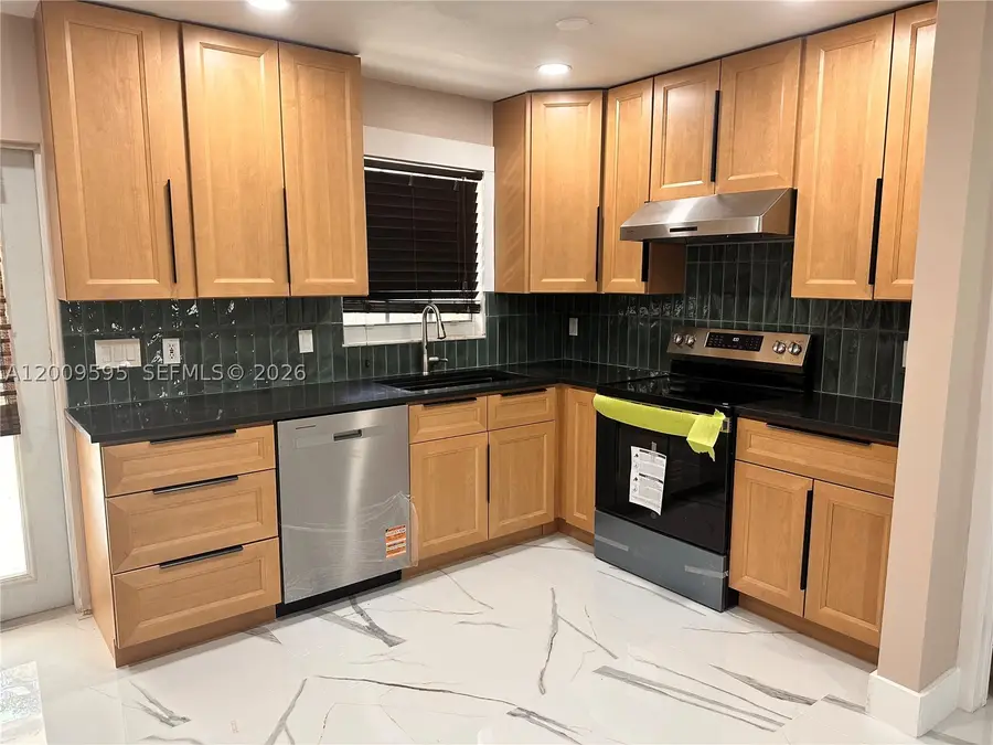 3614 Everglades, Palm Beach Gardens, FL 33410 - #2
