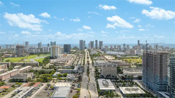 906 NE 5th, Hallandale, FL 33009