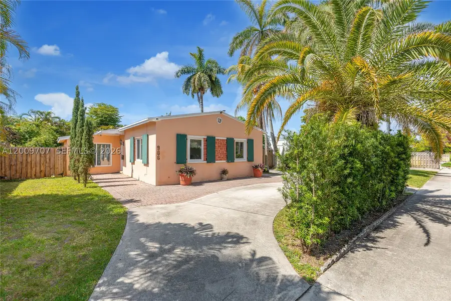 906 NE 5th, Hallandale, FL 33009 - #2