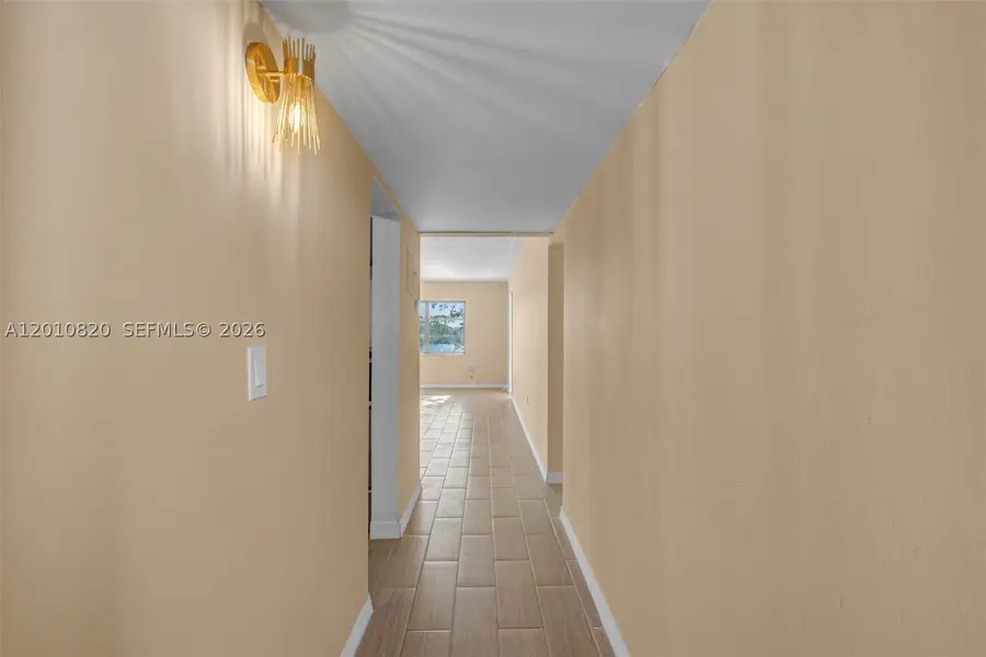 18900 NE 3rd #520, Miami, FL 33179 - #3