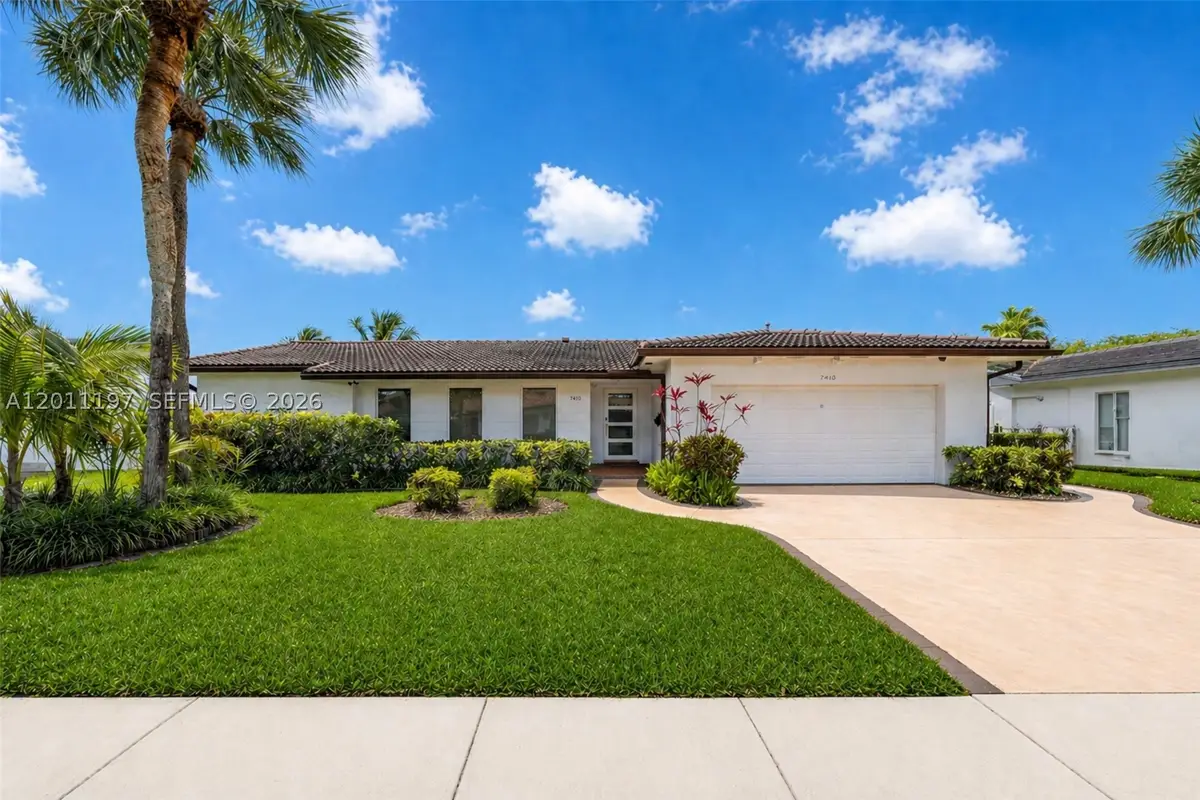 7410 Loch Ness, Miami Lakes, FL 33014 - #1