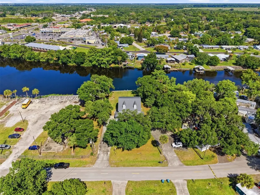 207 SE 6th, Okeechobee, FL 34974 - #2