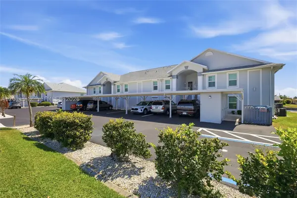 3933 SE 11 #208, Cape Coral, FL 33904