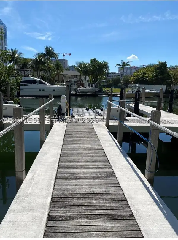 16400 Collins, Sunny Isles Beach, FL 33160