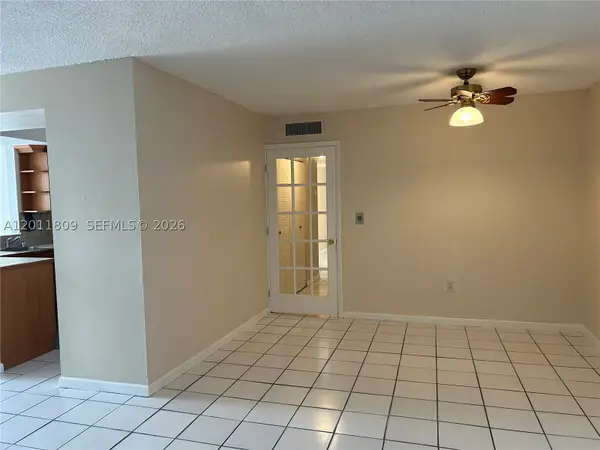 9411 SW 4th #202, Miami, FL 33174