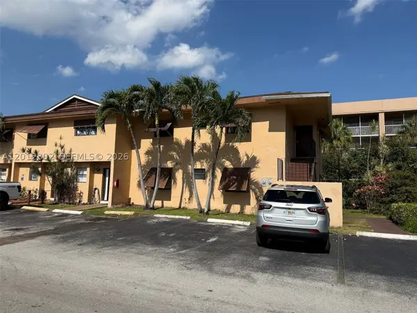 6850 NW 173rd #109, Hialeah, FL 33015