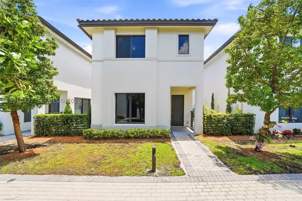 4356 NW 80th, Doral, FL 33166