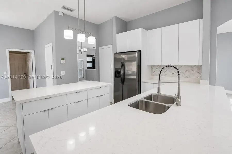 1101 NW 180th, Pembroke Pines, FL 33029 - #3