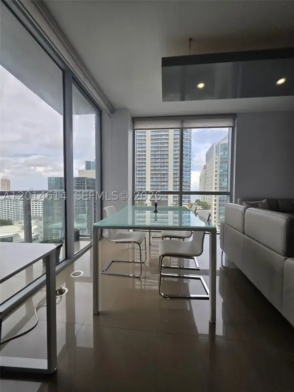 1060 Brickell #2201, Miami, FL 33131