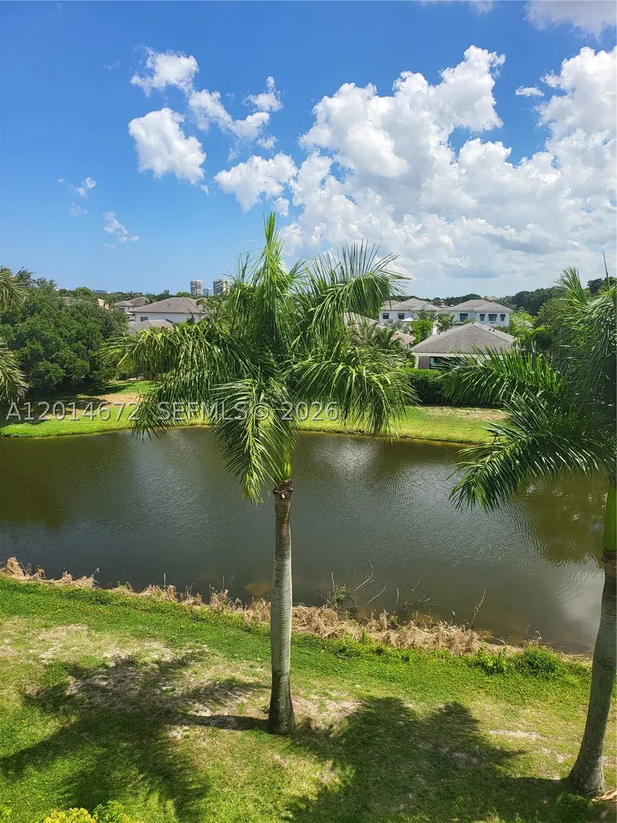 3640 Whitehall #406, West Palm Beach, FL 33401 - #3