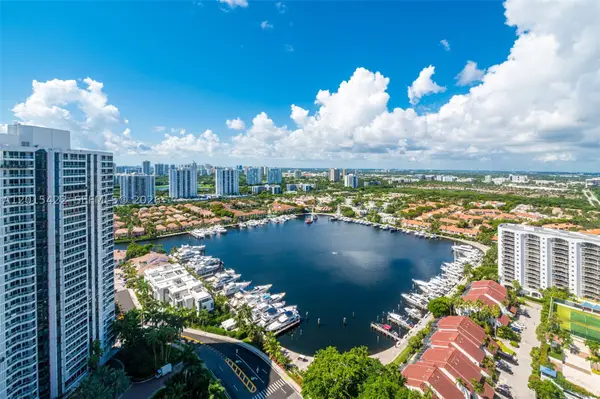 21205 Yacht Club #3107, Aventura, FL 33180
