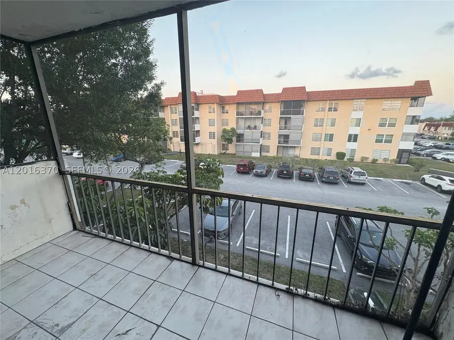 4152 Inverrary #303, Lauderhill, FL 33319 - #2