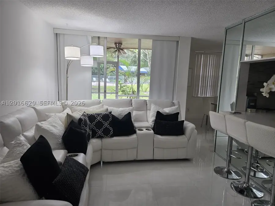 9410 Live Oak #103, Davie, FL 33324 - #3
