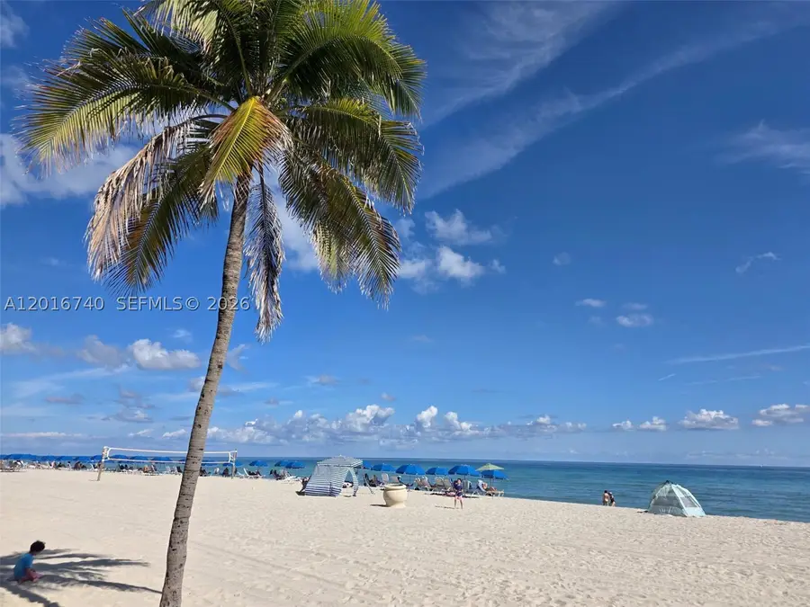 5300 Washington #J216, Hollywood, FL 33021 - #2