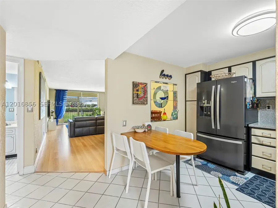 9820 S Hollybrook Lake #208, Pembroke Pines, FL 33025 - #2