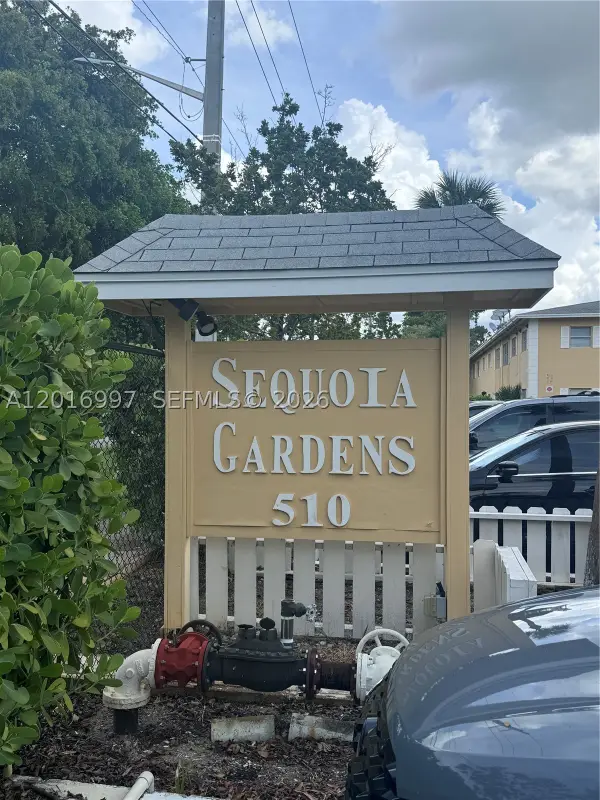 410 SE 2nd #21, Deerfield Beach, FL 33441