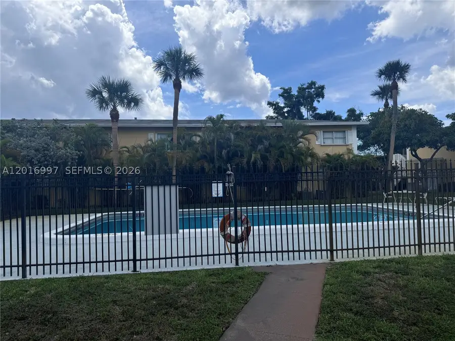 410 SE 2nd #21, Deerfield Beach, FL 33441 - #3