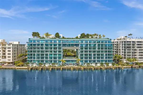 9221 E Bay Harbor #309, Bay Harbor Islands, FL 33154