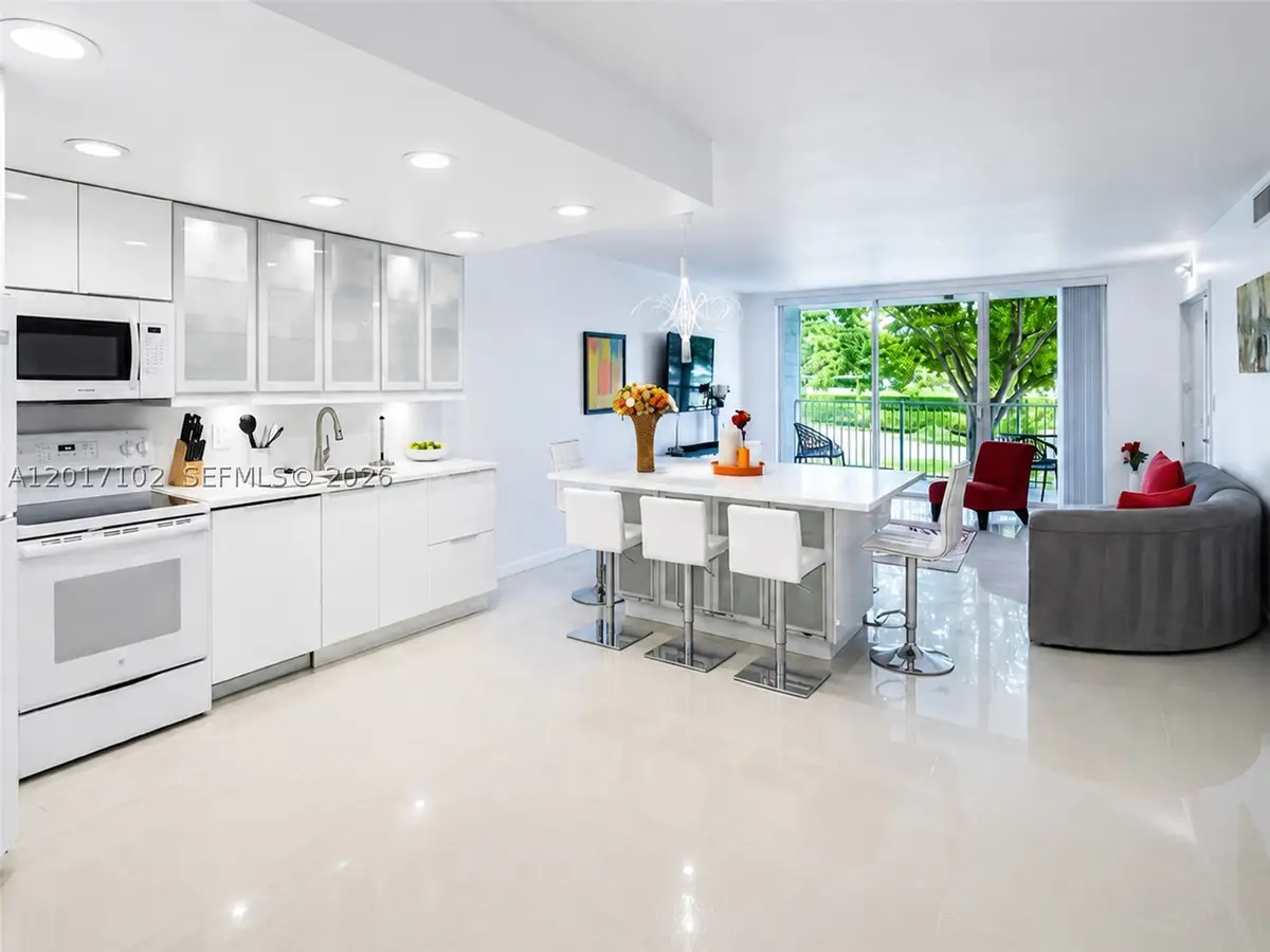 3051 S Palm Aire #201, Pompano Beach, FL 33069 - #1