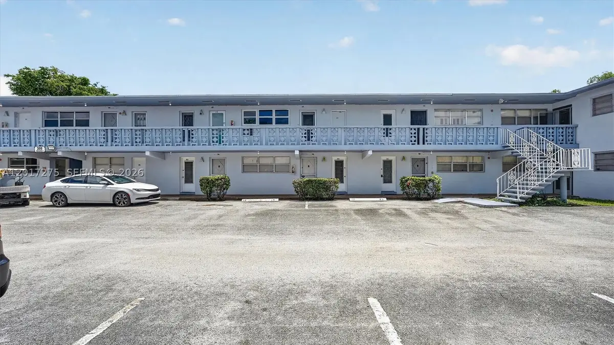 300 NE 191st #219, Miami, FL 33179 - #1