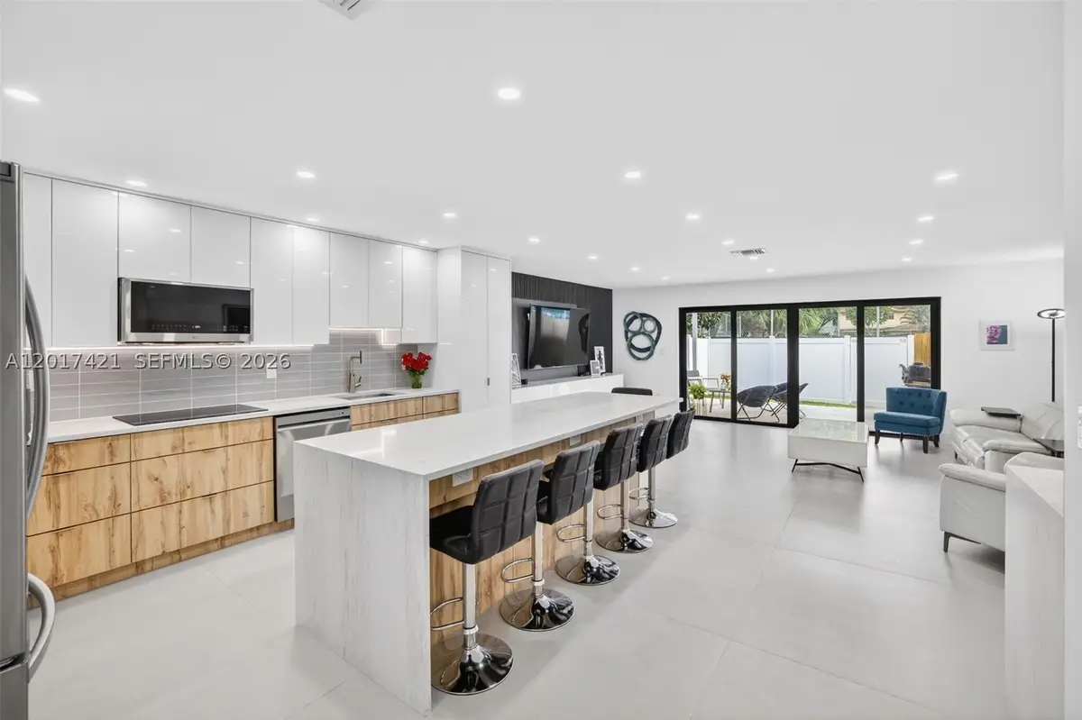 3848 Atlanta, Hollywood, FL 33021 - #1